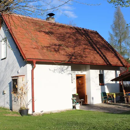Orange House * Kladenske Rovne
