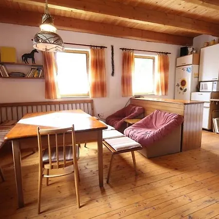 Chata Orange House *