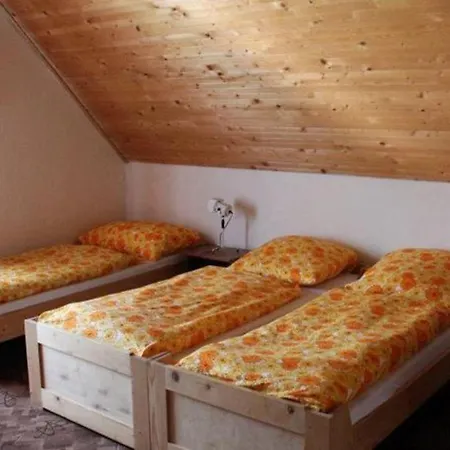 Orange House Chata Kladenske Rovne