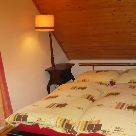 Orange House * Kladenske Rovne