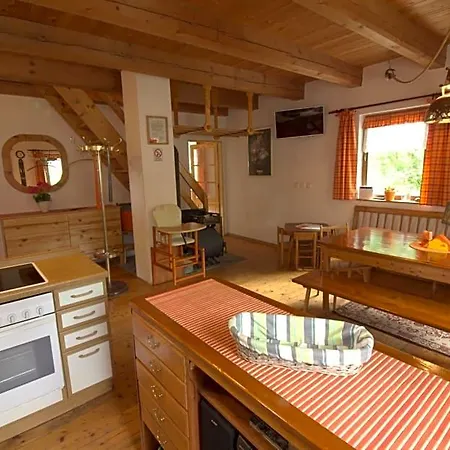 Orange House * Kladenske Rovne