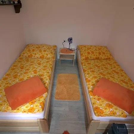 Domek letniskowy Orange House *