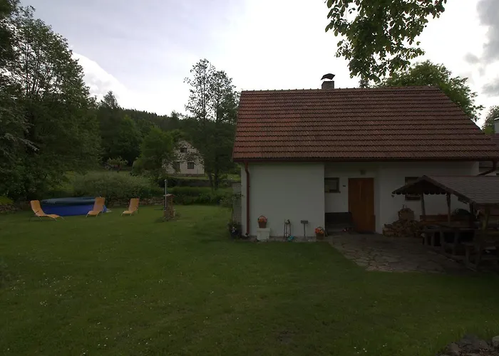 Orange House Lodge *